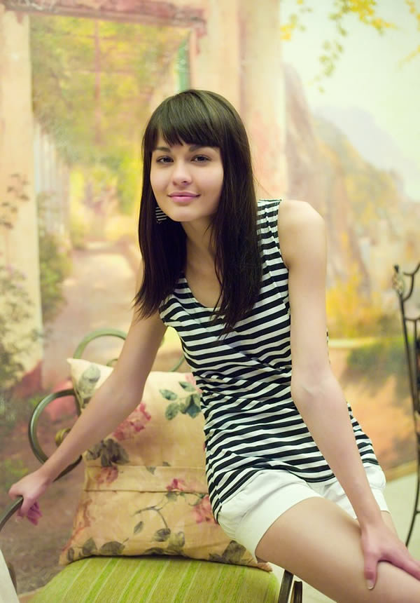 Катенька, 18 лет, 8 размер груди